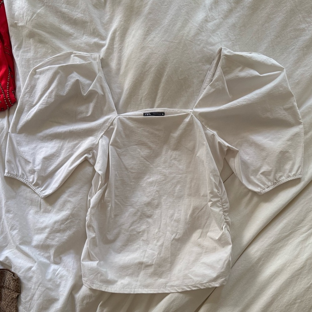 Zara M white blouse 100% polyester